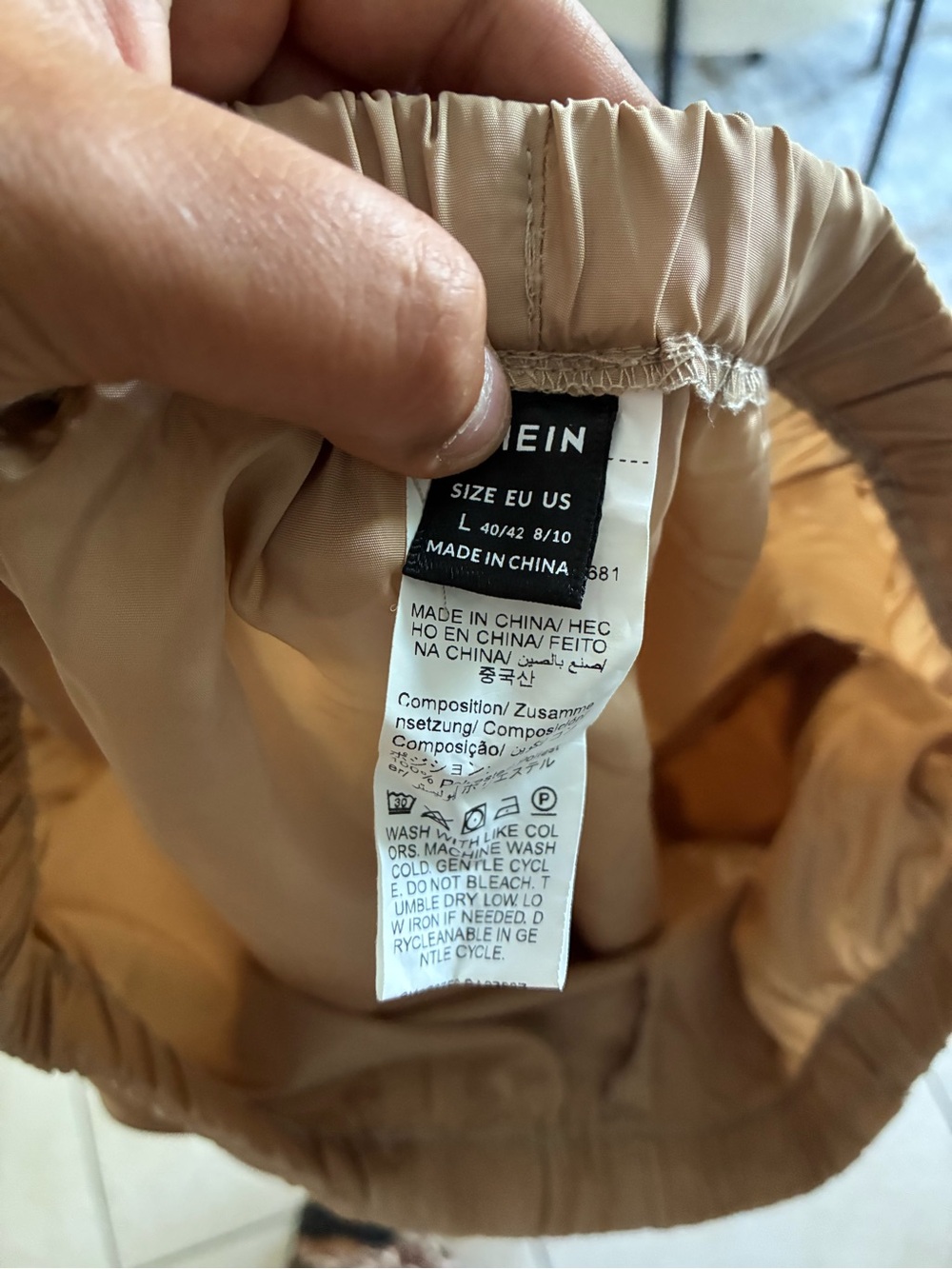Beige Low Rise Cargo Baggy Pants Windbreaker Style - Picture 3 of 3
